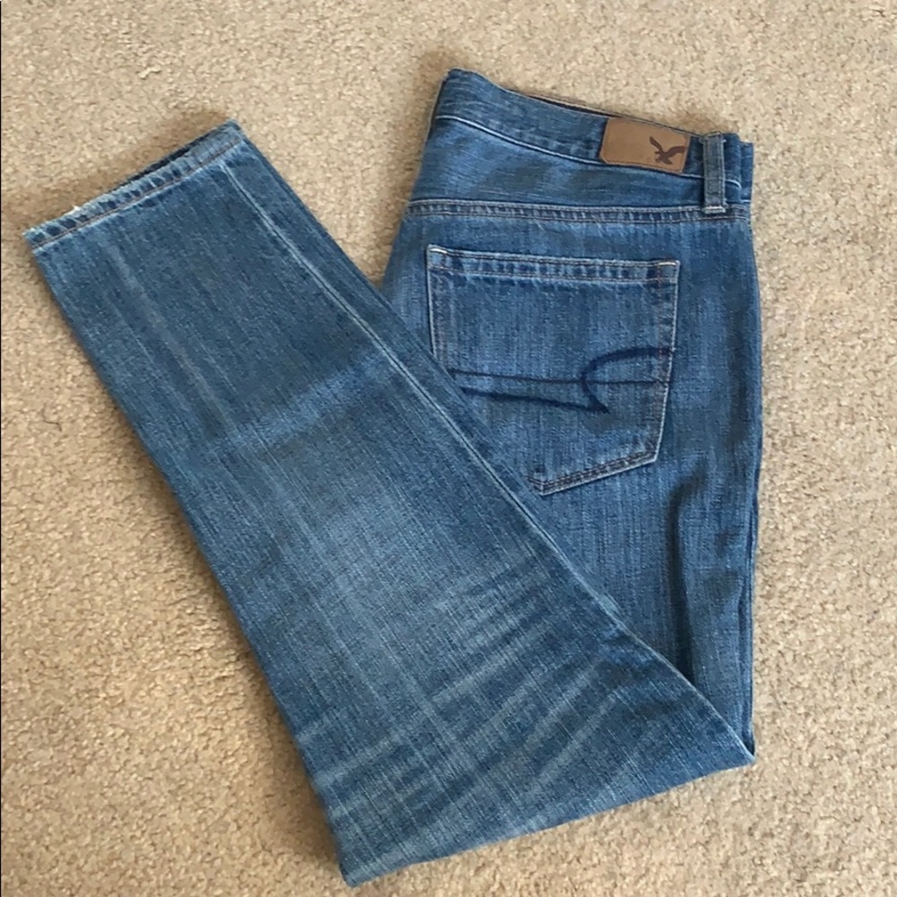 American Eagle Vintage Highrise Straight Leg Jeans
